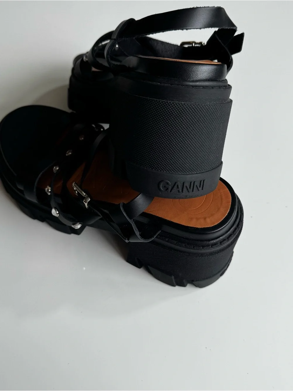 Ganni bold black